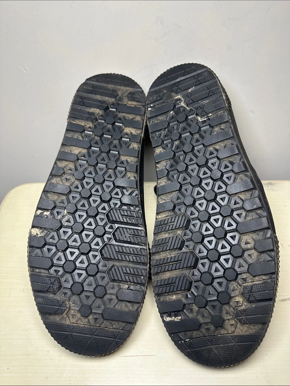 Vans suede gray with black grunge MTE ultra Cush winter boots